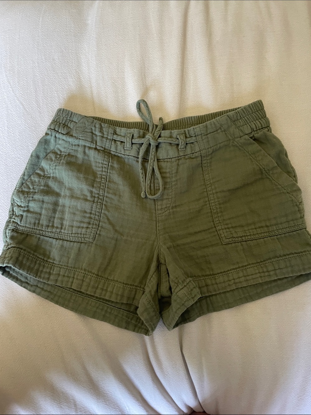 Women's Old Navy Olive Green Drawstring Linen-Blend Shorts